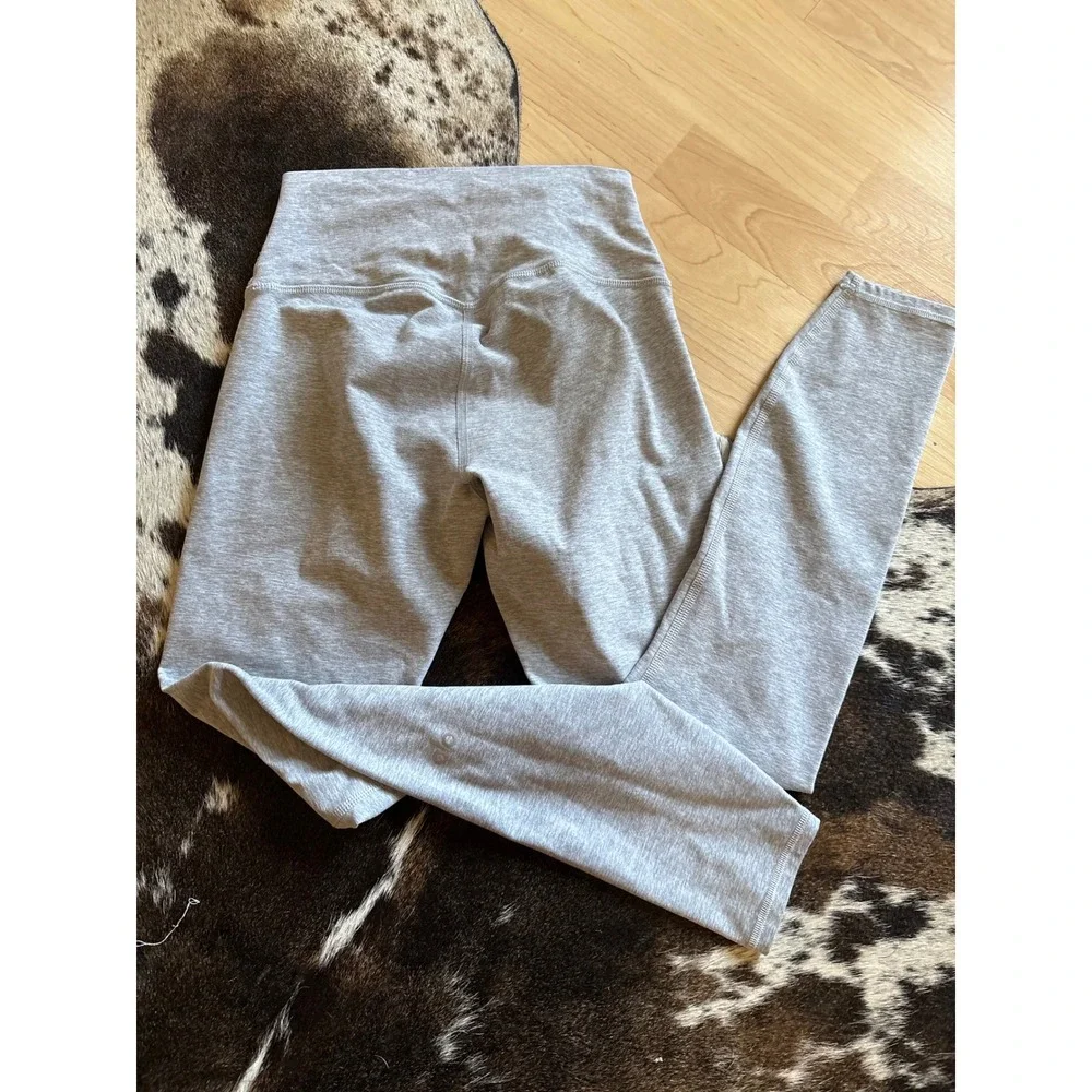 ALO Alosoft High-Waist 7/8 Highlight Legging In Athletic Heather Grey Size XXS